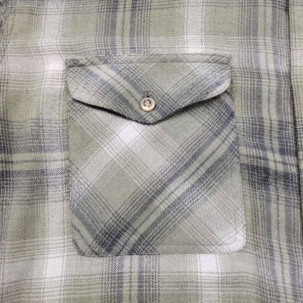 Wrangler Rugged Wear green‎ plaid lined flannel shirt size L - Picture 3 of 5